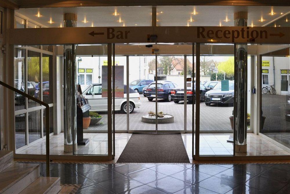 Parkhotel Frankfurt Airport 3*